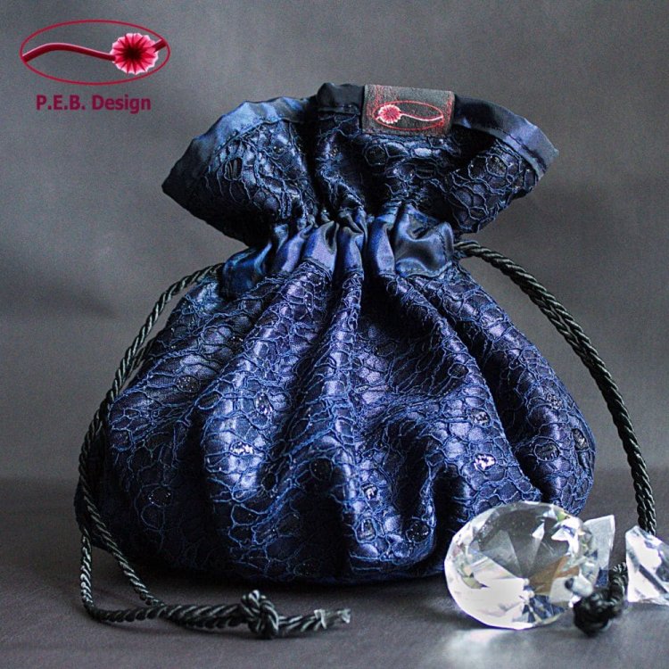 Pompadour Bag Flower Relief Midnight Blue - Click Image to Close