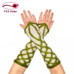 Silk Arm Warmers "Elf" Natural White-Moss Green