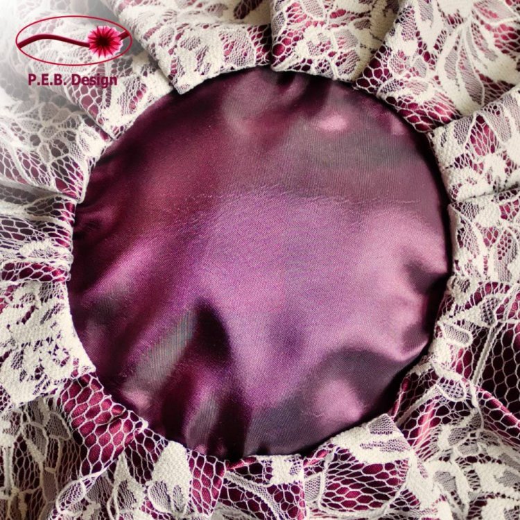 Pompadour Bag Lace Bordeaux-Cream - Click Image to Close